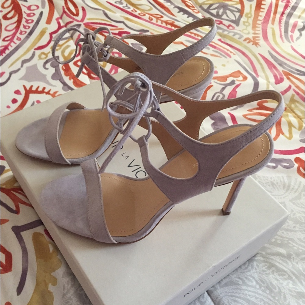 Pour la Victoire Elisa Sandal