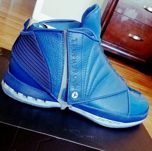 Retro Jordan 12 "Trophy Room"