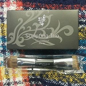 Younique Sculpting Trio and Brush