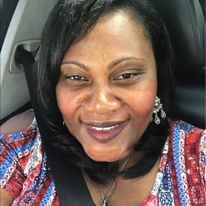 Meet your Posher, Della