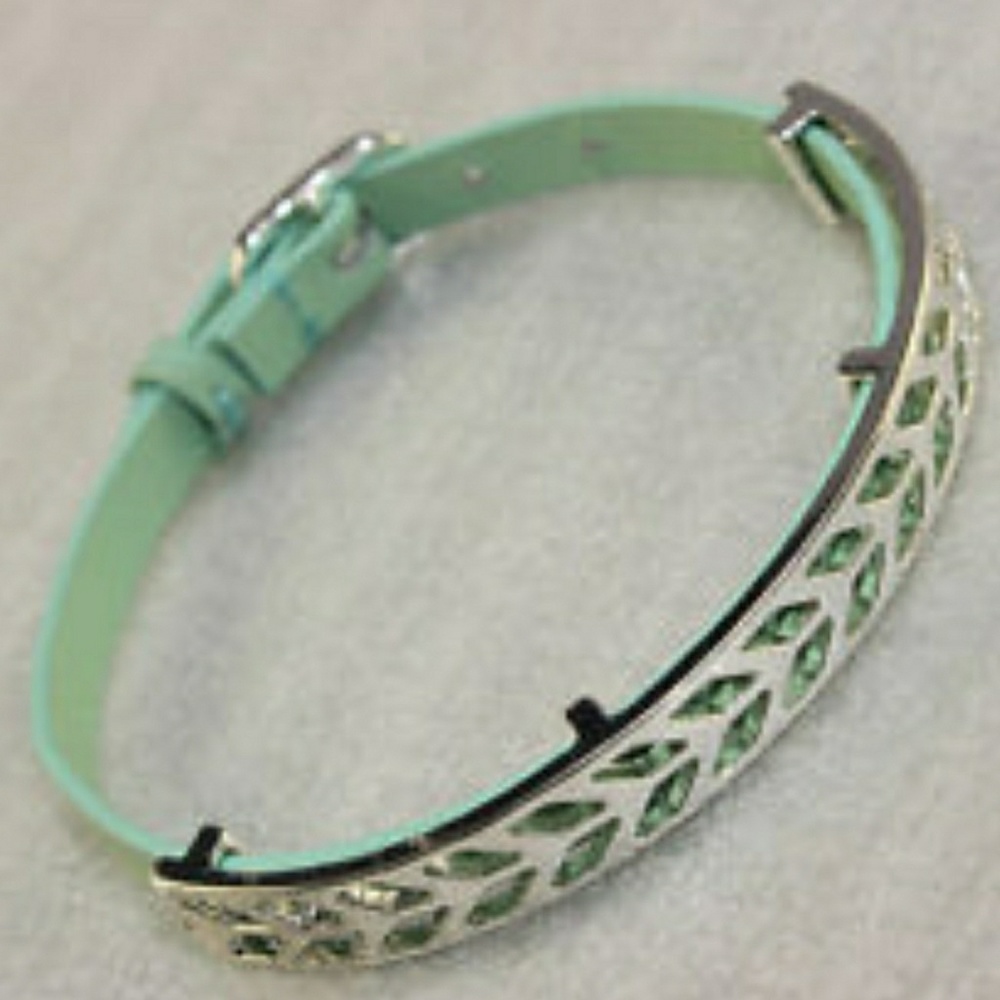 Stella and Dot Believe bracelet