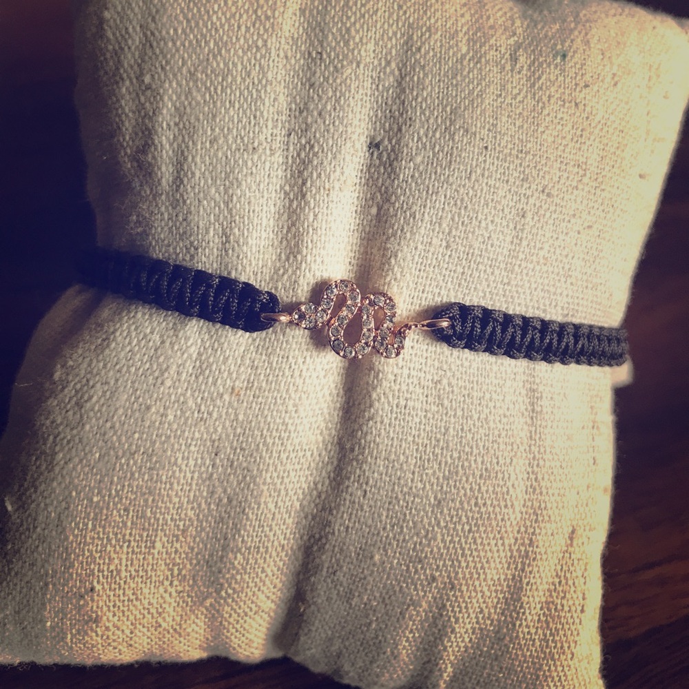 Sidewinder bracelet