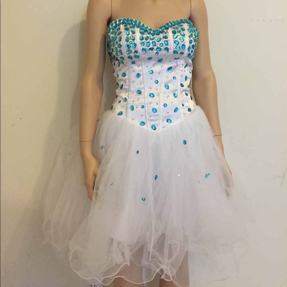 Short homecoming dress