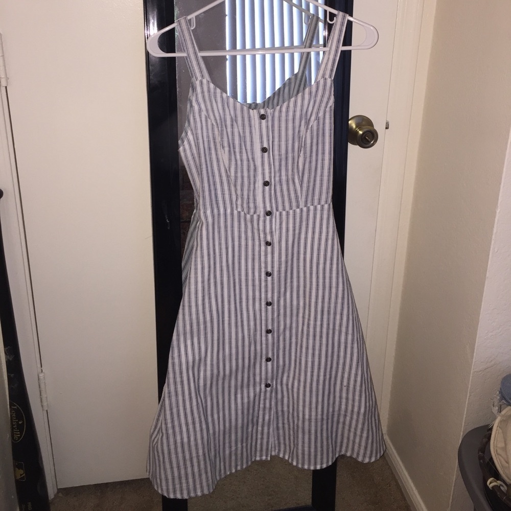 Vintage style, 100% cotton button up dress.