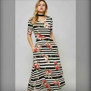 Dress 30$ only for 7/8/2017 SMALL-Large