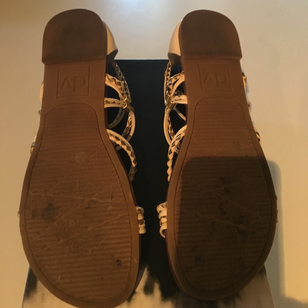 DV Dolce Vita Sandals - Picture 4 of 4