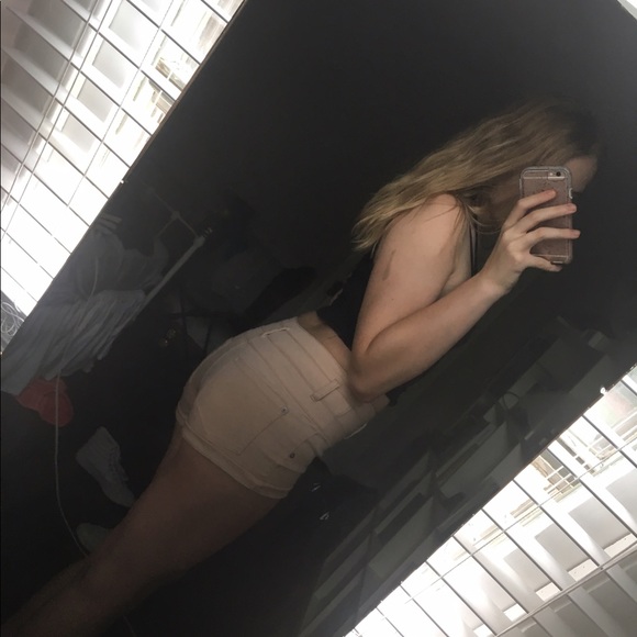 Pink High-Waisted Shorts - Picture 4 of 4