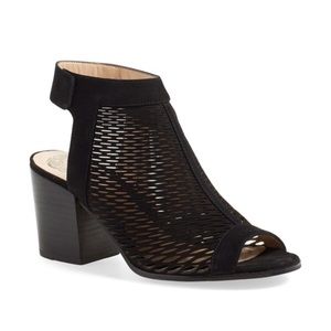 New! 🎉 Vince Camuto Lavette perf sandal/bootie