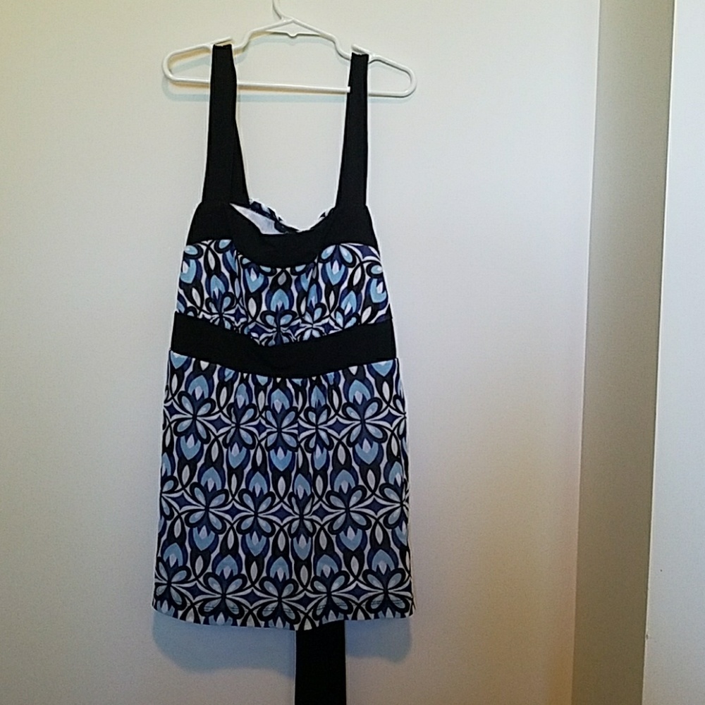 Retro printed tank top.