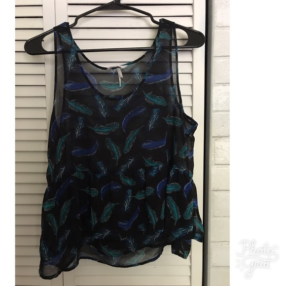 Tank top - Picture 2 of 3