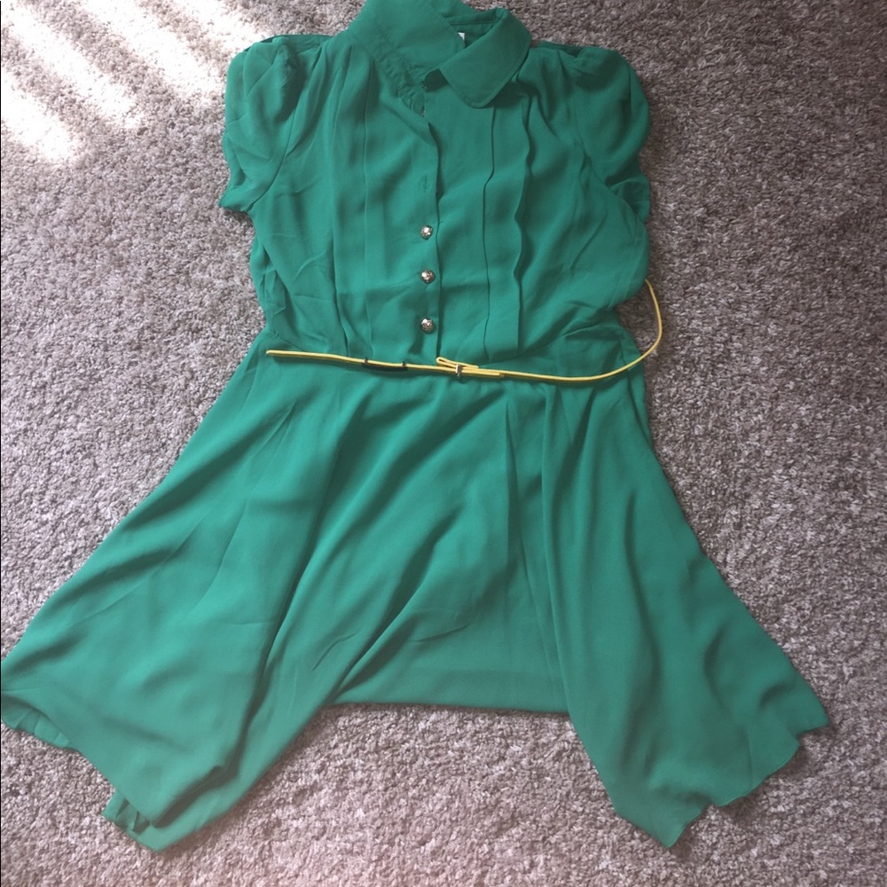 Pin up style green dress