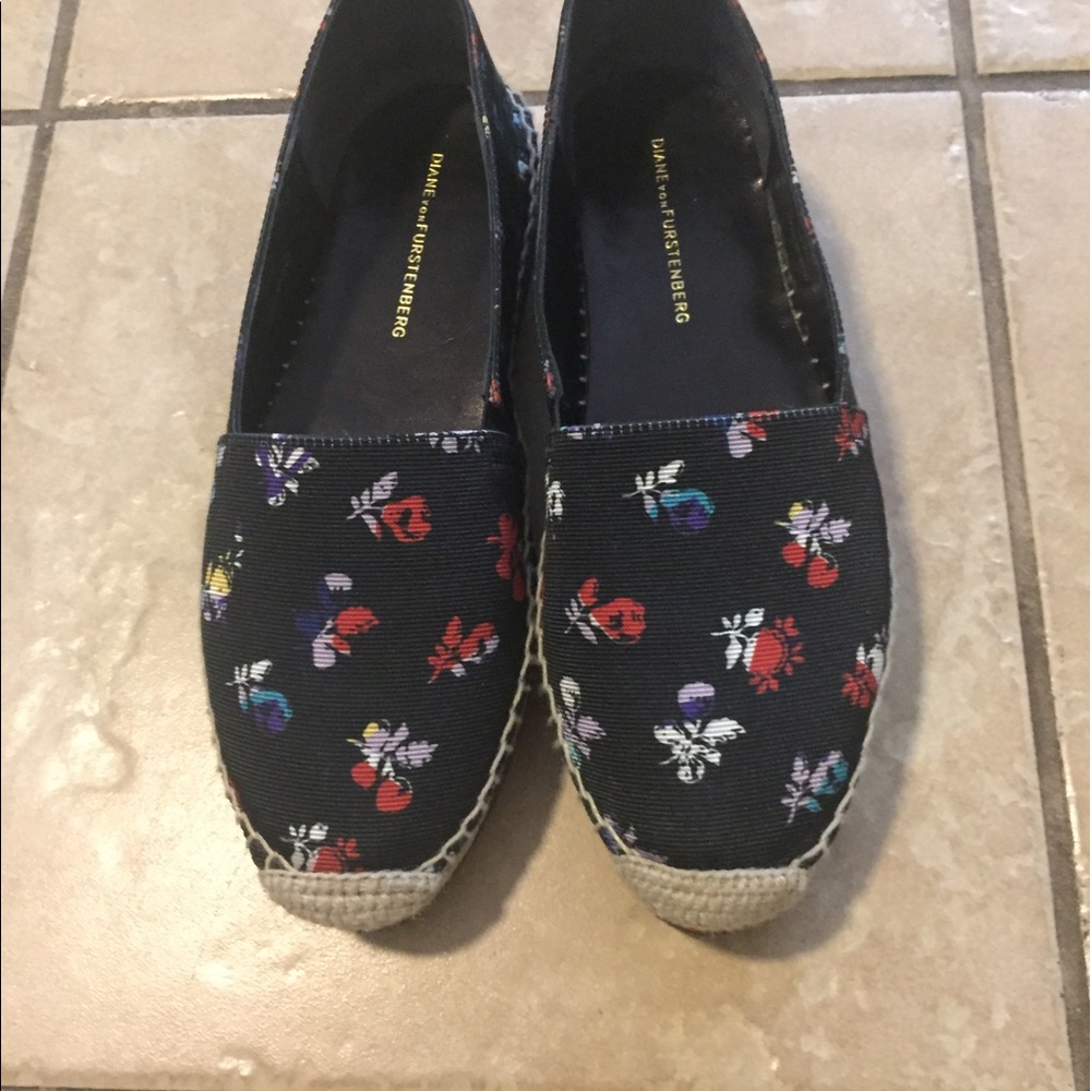 Espadrilles - Picture 2 of 5