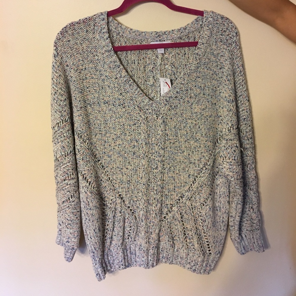 💥BNWT💥 Beautiful New York & Company Sweater