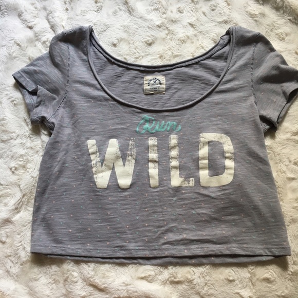 Run Wild Crop Top - Picture 2 of 3