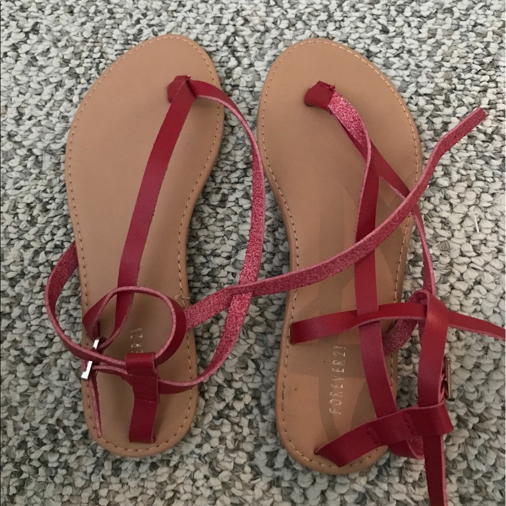 Brand new sandals😍