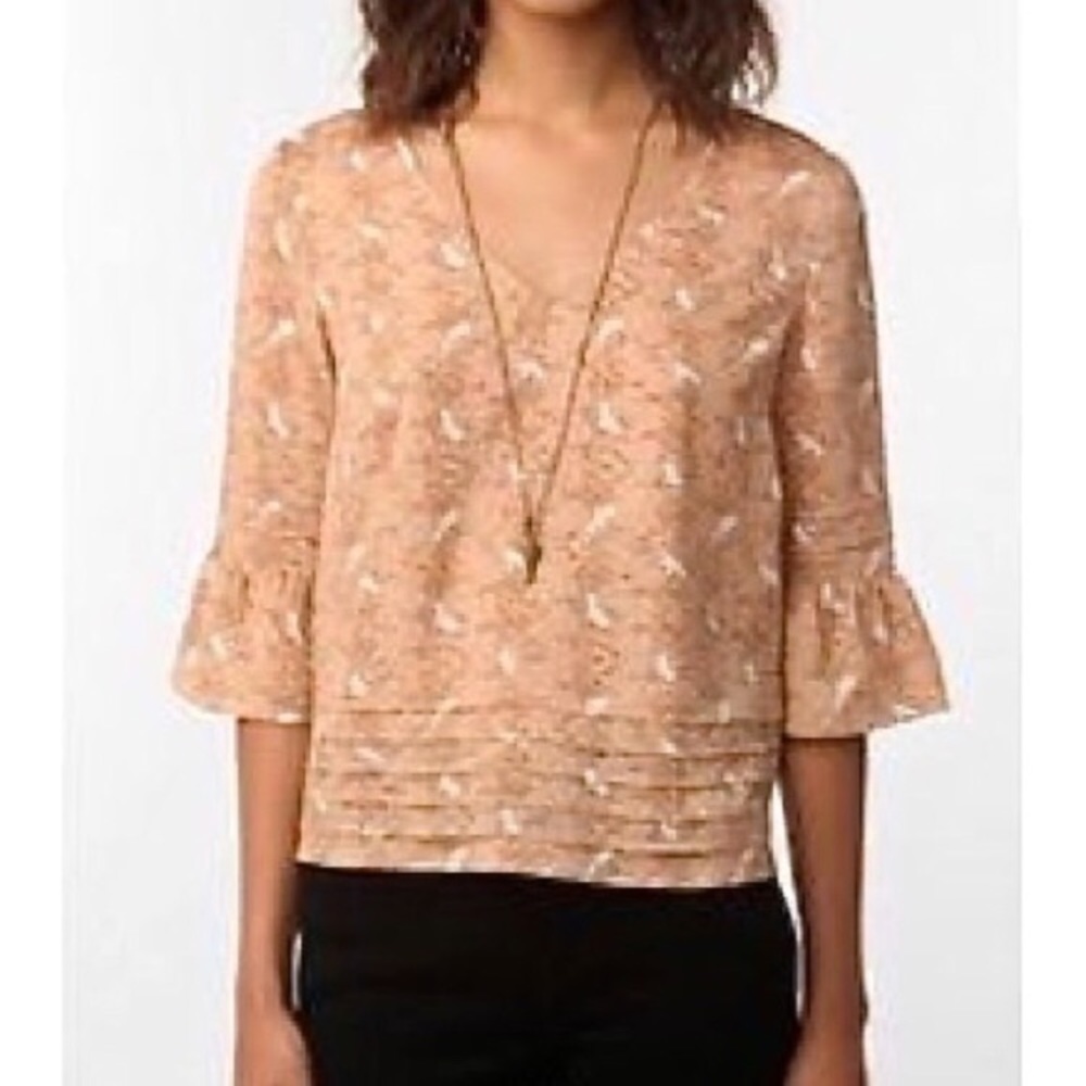 Urban Outfitters Crane Pattern Top Sz Small - Picture 6 of 6
