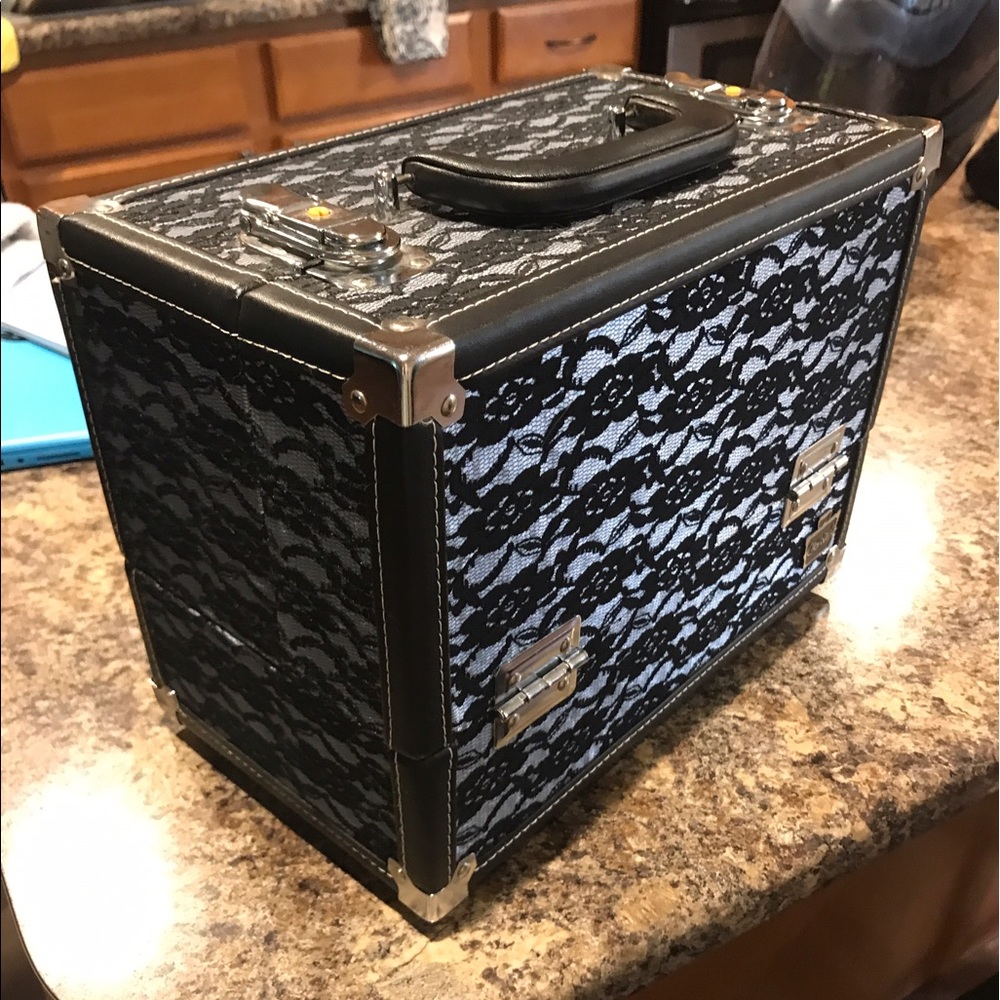 Makeup/ Jewelry Storage Case