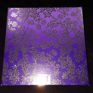 Taste Amazonian Clay Eyeshadow Palette