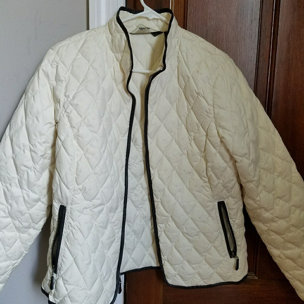 Eddie Bauer creme quilt styled coat