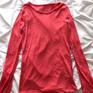long sleeved tee perfect for winter