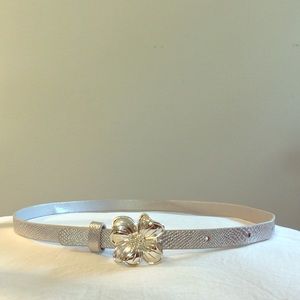 Lilly Pullitzer silver belt XS/S