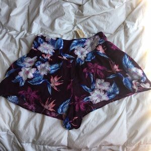 ‼️NWOT‼️ American Eagle flowy floral shorts