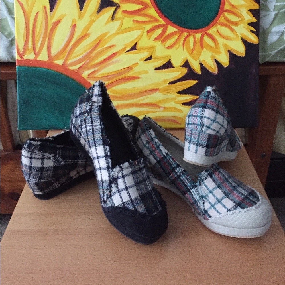 Shoes Wedge Style