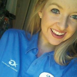 Meet your Posher, Val