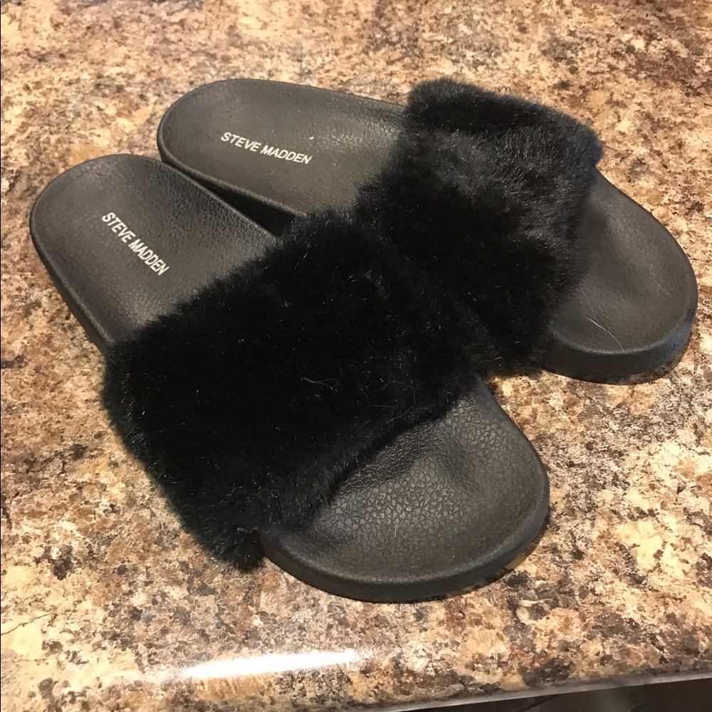 Steve Madden Slides