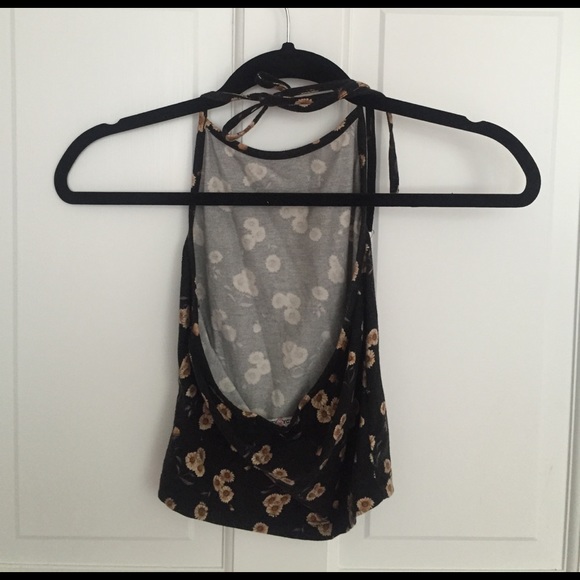 brandy Melville halter top - Picture 3 of 3