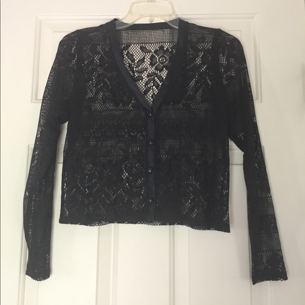 Black See-Through Lace Sweater / Shrug