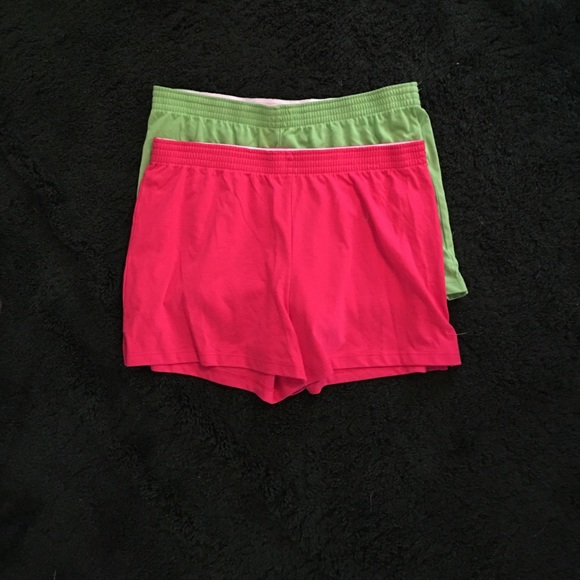 Shorts - Picture 3 of 3