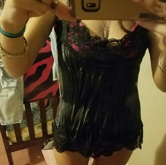 Vintage Wet Seal tank top - Picture 2 of 2