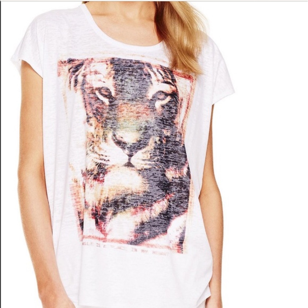Eye of the tiger top