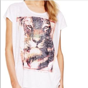 Eye of the tiger top