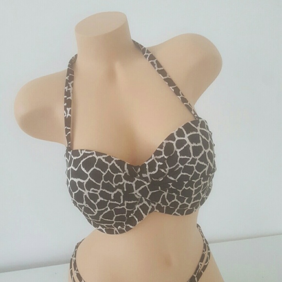 Victoria's secret 36D or 34B SMALL BIKINI SET NEW