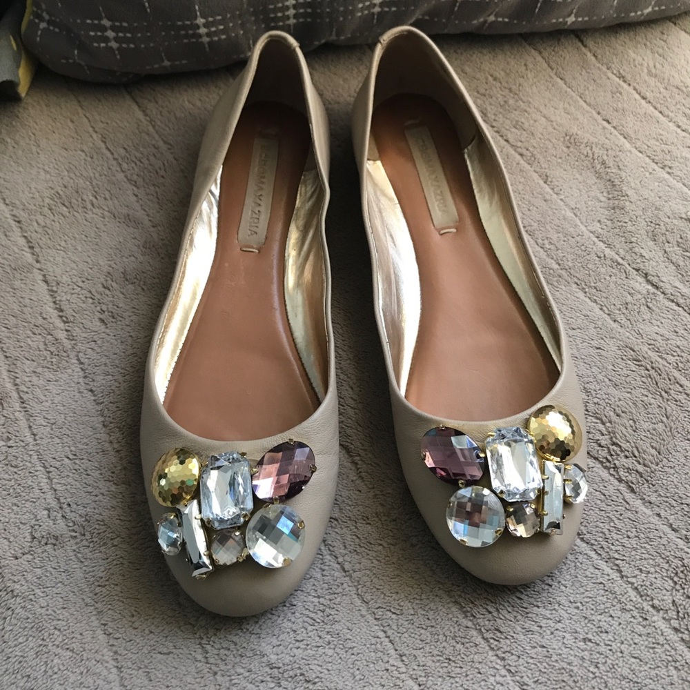 BCBG MAXAZRIA flats