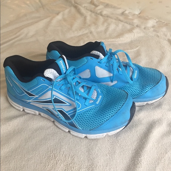 Reebok Shoes - REEBOK RUNNING SHOES 🏃