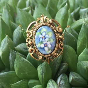 Vintage gold tone Boho Painted Floral ring Gypsy