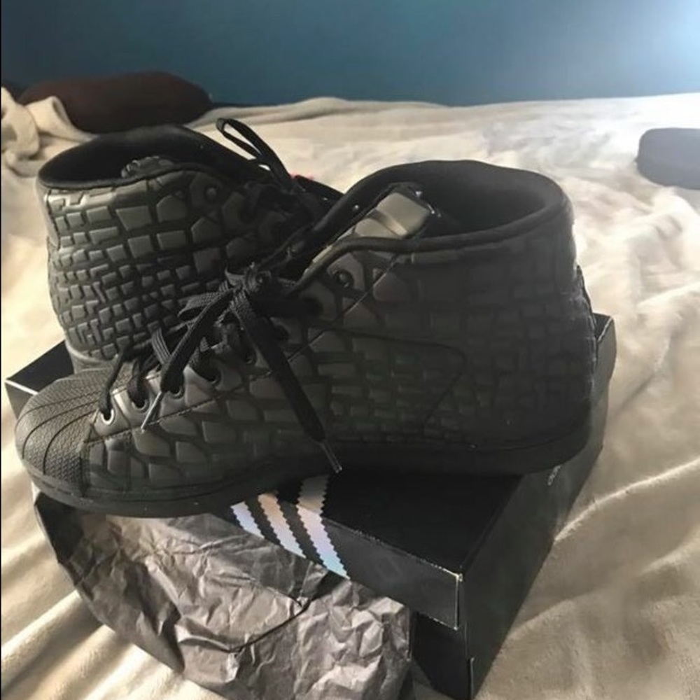 Super Color all black adidas shoes