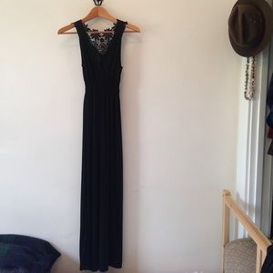 Lace-back Maxi Dress