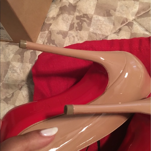 Shoes - Picture 7 of 7