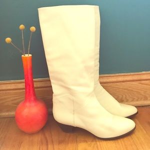 Vintage ivory leather cowboy boots
