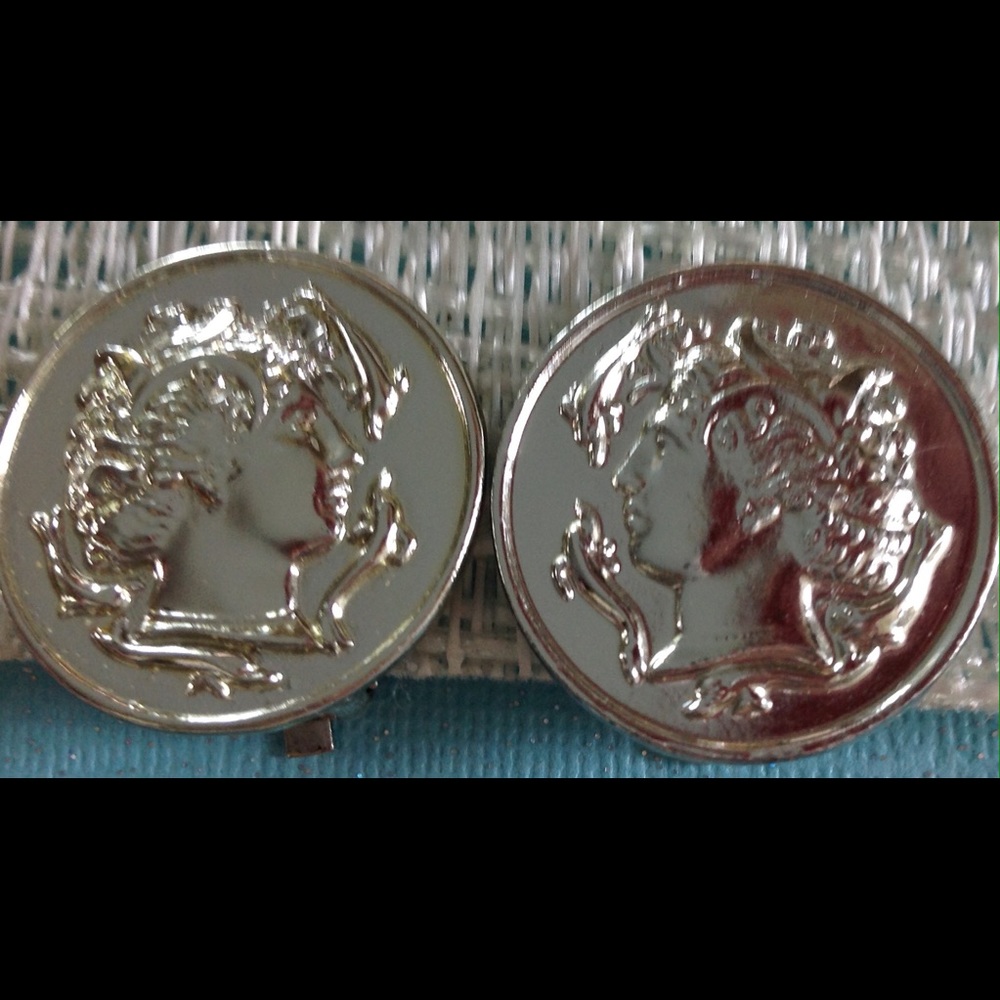 FINAL PRICE Sarah Coventry  estate clip earrings