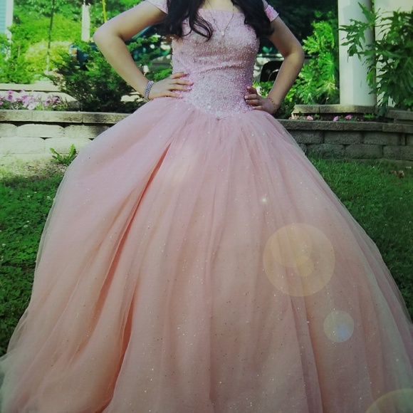HOUSE OF WU Quinceañera dress - Picture 3 of 8