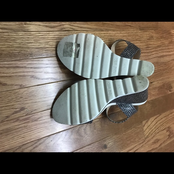 Sandals - Picture 5 of 5