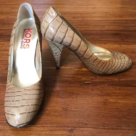 Michael Kors Pumps - Picture 2 of 4