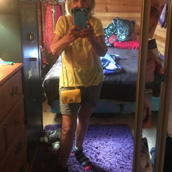 cute LITTLE Leather BAG💛💛COACH SALE - Picture 3 of 4