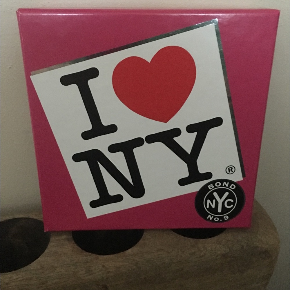 Bond no.9 Has box just sprayed one or two times