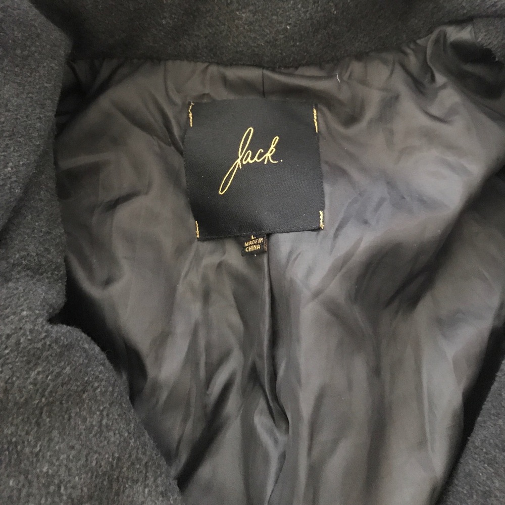 Jacket w/hood - Picture 3 of 3